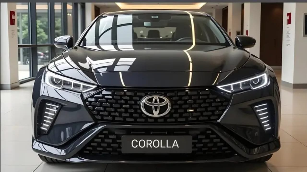 Toyota Corolla 2025 Launch – Elegant Sedan with Hybrid Engine, 20KMPL Mileage & Smart Safety Features, Book Now!